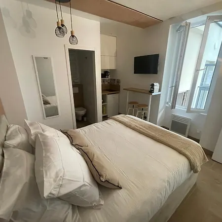 Eiffel Tour Cosy Bali Apartment Paris Exterior photo